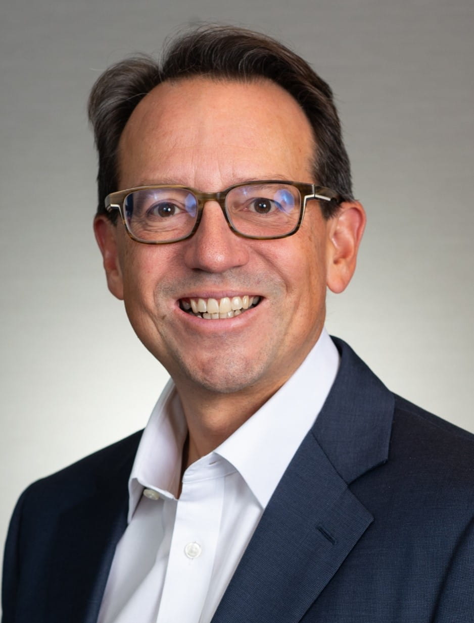 Alexander-Rohan Headshot