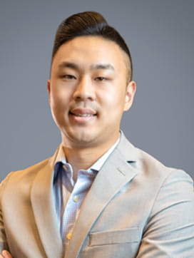 Ronie Kim Headshot